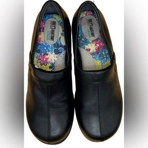 Grays anatomy soft walks shoes